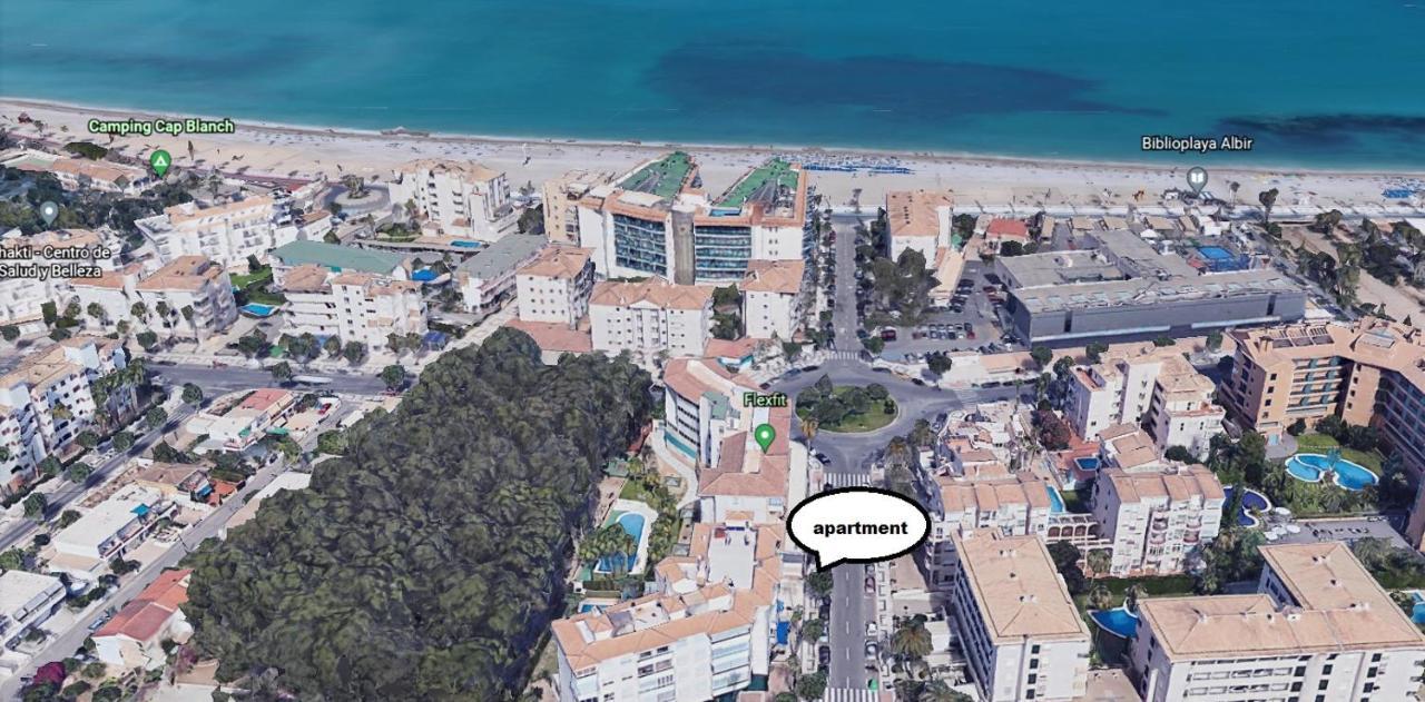 Bright Sunny Albir Beach Apartment Альбир Экстерьер фото